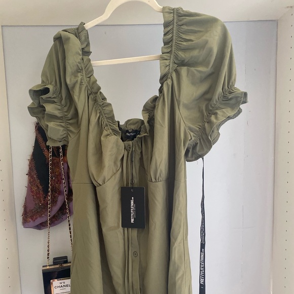 Pretty Little Thing Dress - Picture 3 of 4